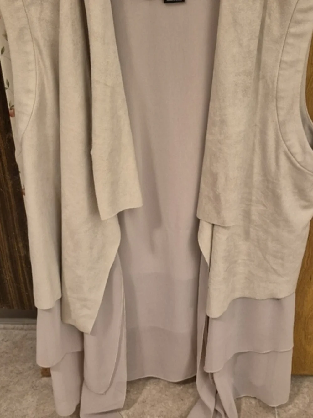 LARGE..BRAND NEW W/O TAGS..Vakko for I·N·C Draped Vests in Blush Pink and Cream - Picture 8 of 11